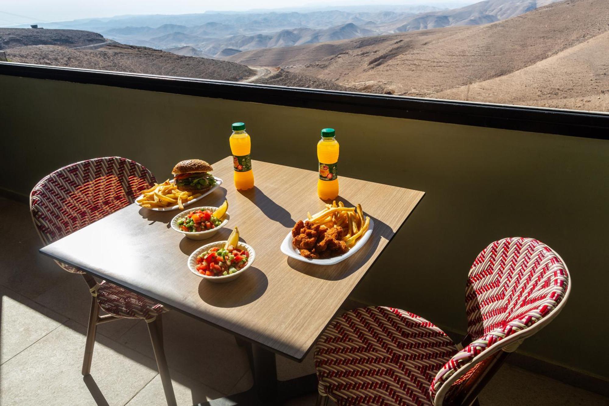 Roxon Desert Hotel Arad